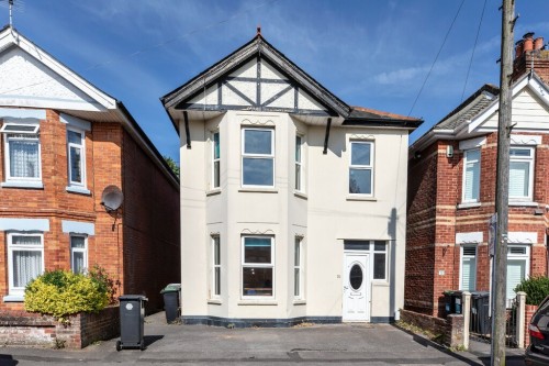 Arrange a viewing for Moordown Student House