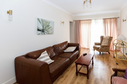 Arrange a viewing for 4 DOUBLE BED STUDENT HOUSE - 2021