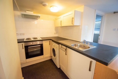 Arrange a viewing for Student studio on Elmes Road