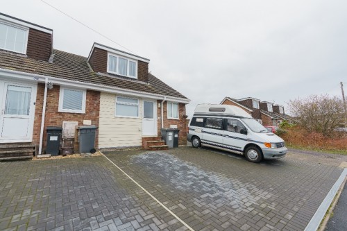 Arrange a viewing for POPULAR CUL DE SAC Glenmeadows Drive