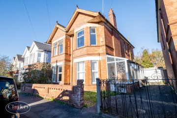 image of First Floor Flat, 13 Richmond Wood Road