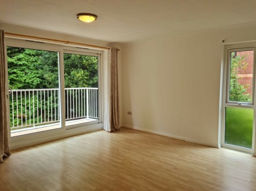 Arrange a viewing for 2 bed flat in Meyrick Court