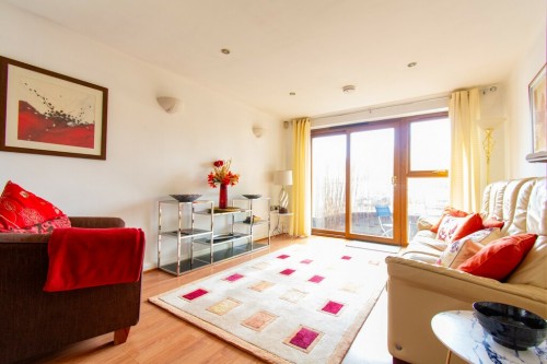 Arrange a viewing for Ground Floor 2 Bed Flat in Park Towers
