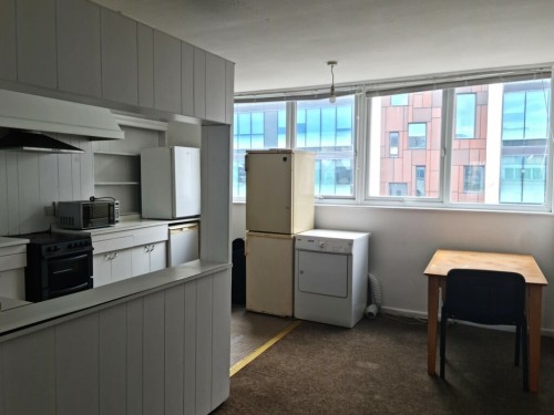 Arrange a viewing for Spacious 3 Bed STUDENT property in Lansdowne