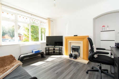 Arrange a viewing for 2 Bed Ground Floor Flat