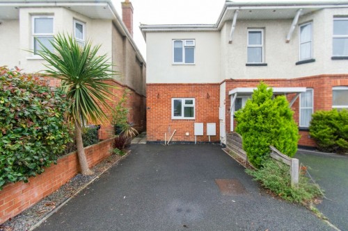 Arrange a viewing for 2 Bed House on Coombe Avenue