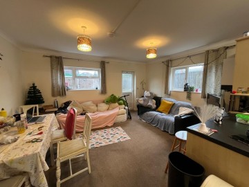 image of 19 Wycliffe Road, Winton