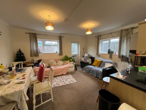 Arrange a viewing for Wycliffe Road 5 Bed Student House