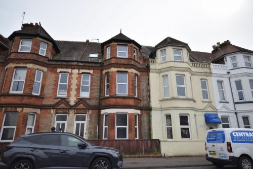 Arrange a viewing for 5 BED Student property