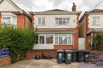 image of 18 & 18A Heathwood Road, Talbot Park