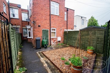 image of 937a Wimborne Road, Moordown