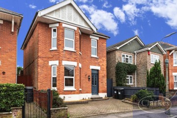 image of 17 Queen Mary Avenue, 