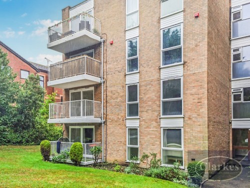 Arrange a viewing for 2 BEDROOM First Floor Flat in  Meyrick Court