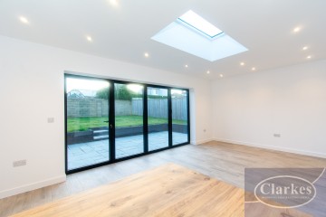 image of 18 Middle Road, 