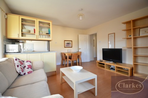 Arrange a viewing for Latimer House, Winton