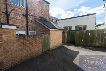 image of 2a Victoria Park Road, Moordown
